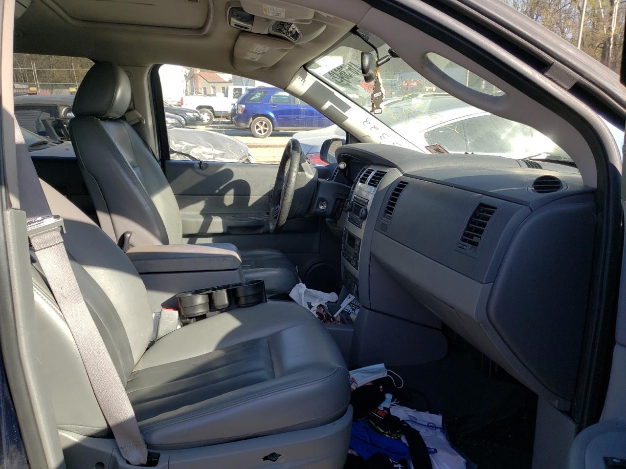 Photo 5 from auction – 2005 DODGE DURANGO LI with VIN 1D4HB58DX5F558687