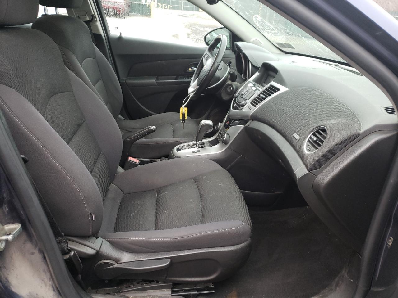 Photo 5 from auction – 2014 CHEVROLET CRUZE LT with VIN 1G1PC5SBXE7444432