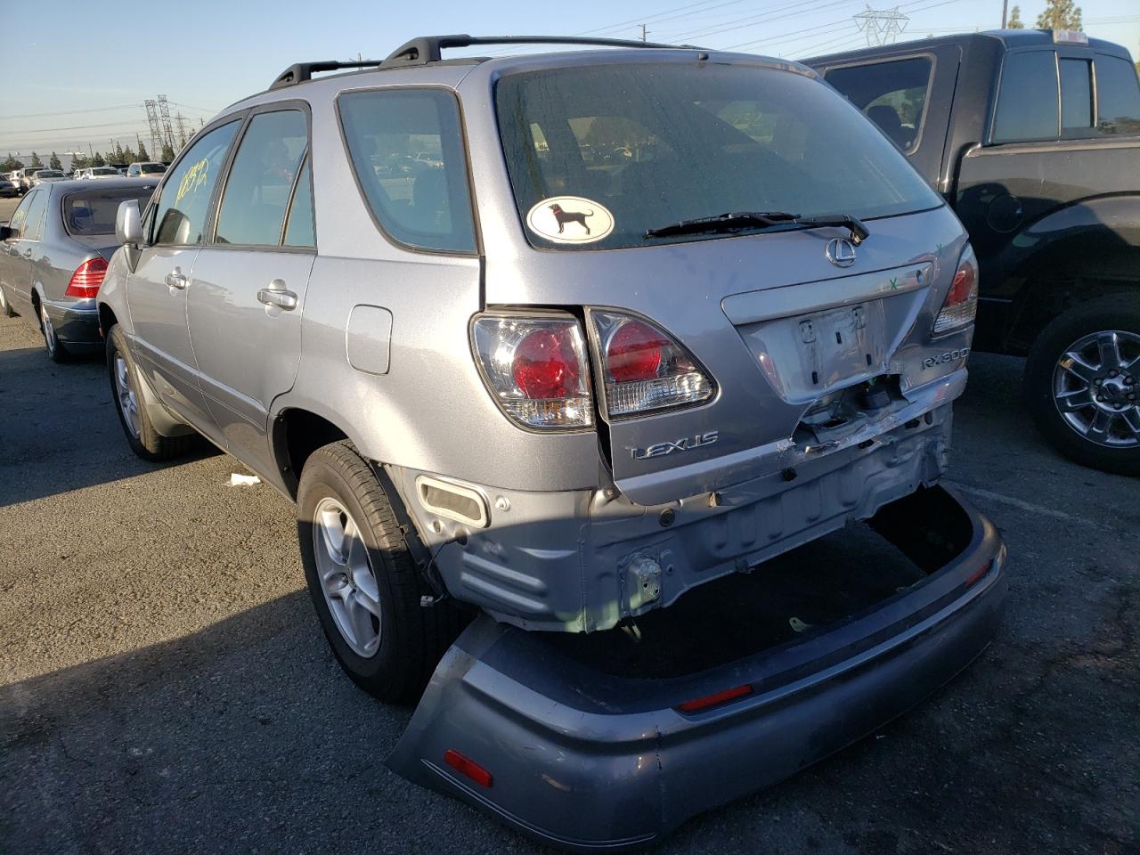 Photo 3 from auction – 2003 LEXUS RX 300 with VIN JTJHF10U030299386