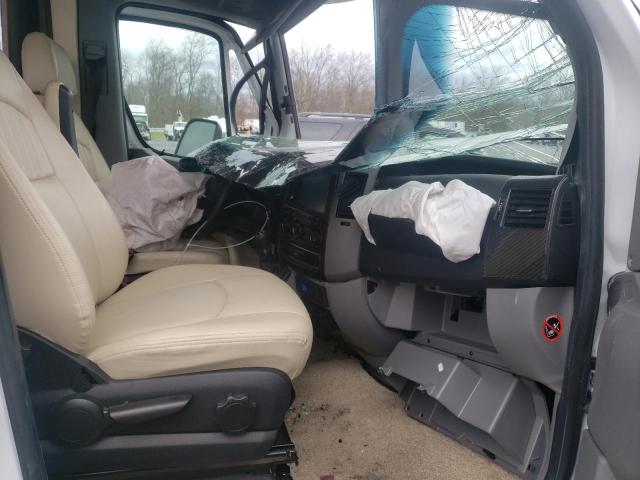 Photo 5 from auction – 2017 WINNEBAGO VIEW with VIN 8BNBF4CC7GE125613