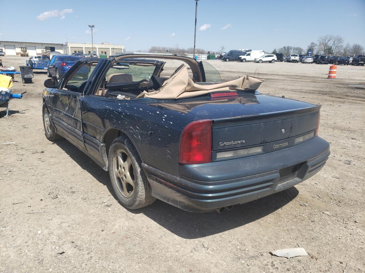 Photo 3 from auction – 1995 OLDSMOBILE CUTLASS SU with VIN 1G3WT32X2SD358208