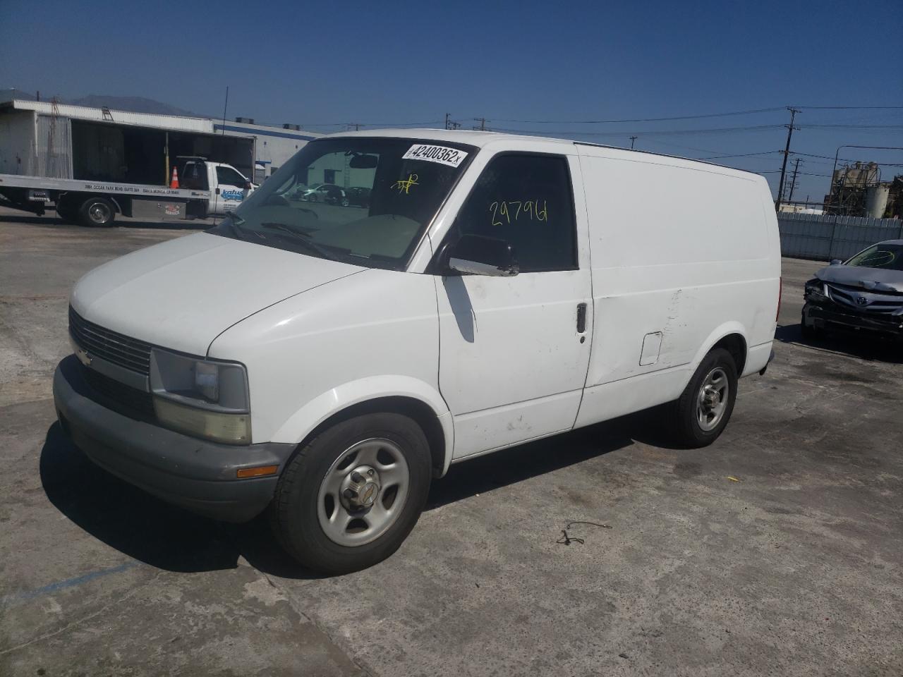 Photo 2 from auction – 2004 CHEVROLET ASTRO with VIN 1GCDM19X44B104349