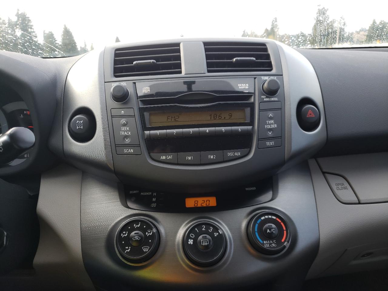 Photo 9 from auction – 2011 TOYOTA RAV4 with VIN 2T3BF4DV5BW173631