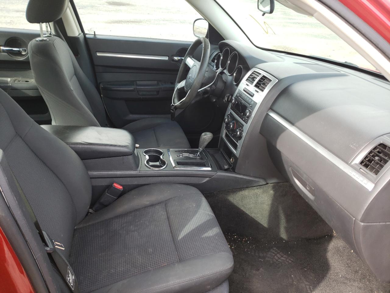 Photo 5 from auction – 2010 DODGE CHARGER with VIN 2B3CA4CD0AH315623