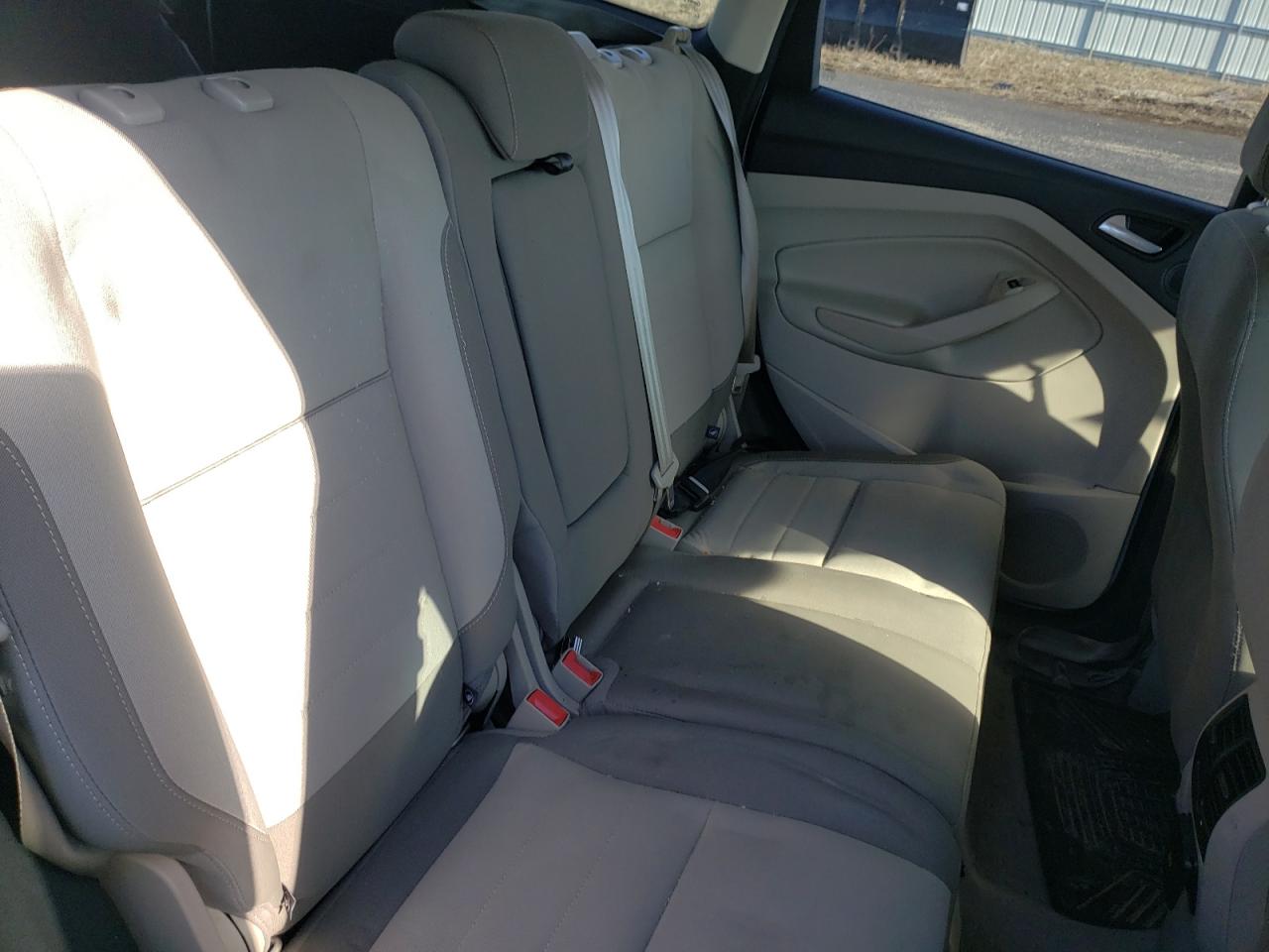 Zdjęcie 6 z aukcji – 2014 FORD ESCAPE SE z VIN 1FMCU9G96EUD73789
