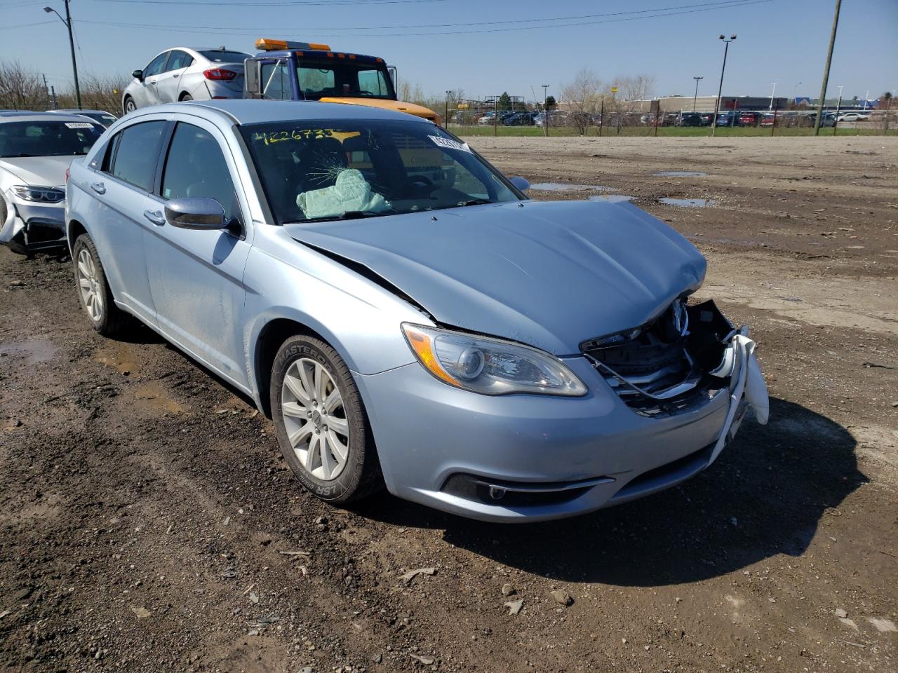 CHRYSLER 200 LIMITE 2014 with VIN 1C3CCBCG9EN179677 - Photo from auction