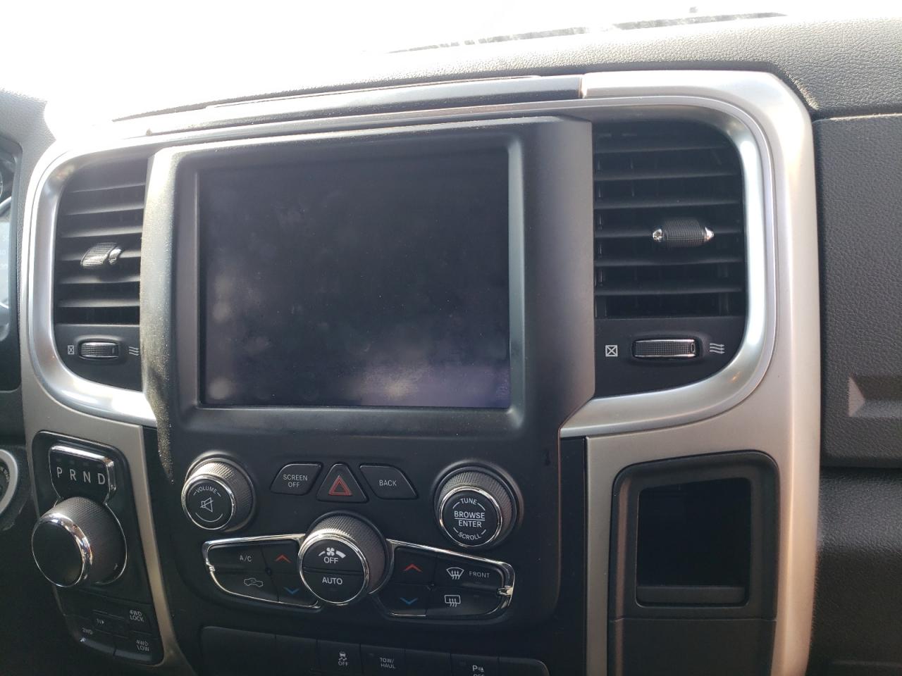 Photo 9 from auction – 2019 RAM 1500 CLASS with VIN 1C6RR7GG4KS739380