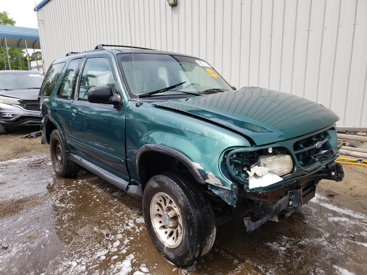 Photo 1 from auction – 1999 FORD EXPLORER with VIN 1FMYU22E7XUC01999