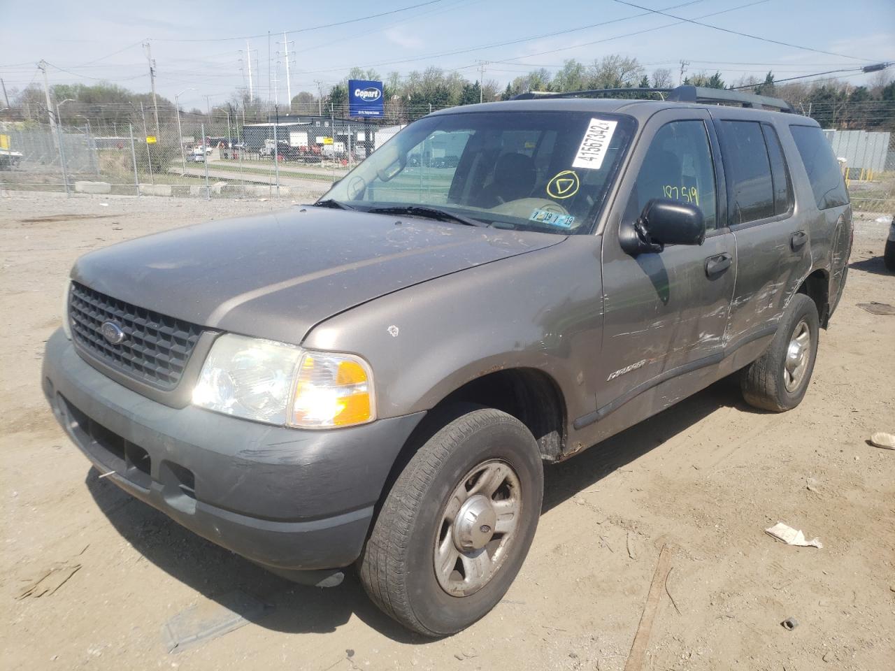 Photo 2 from auction – 2005 FORD EXPLORER X with VIN 1FMZU72E75UA50354
