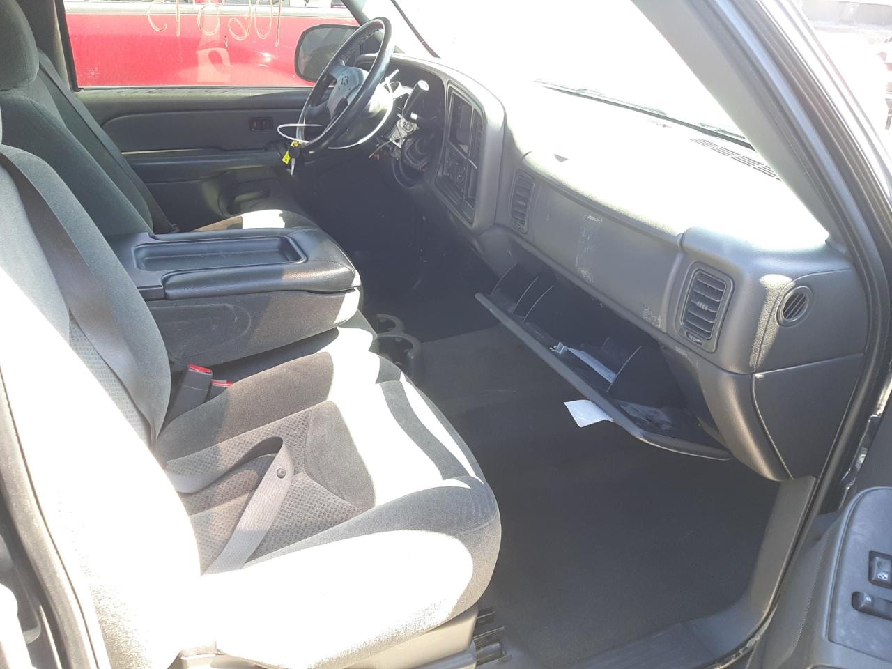 Photo 5 from auction – 2005 CHEVROLET SILVRDO LT with VIN 1GCEC19V15Z106655