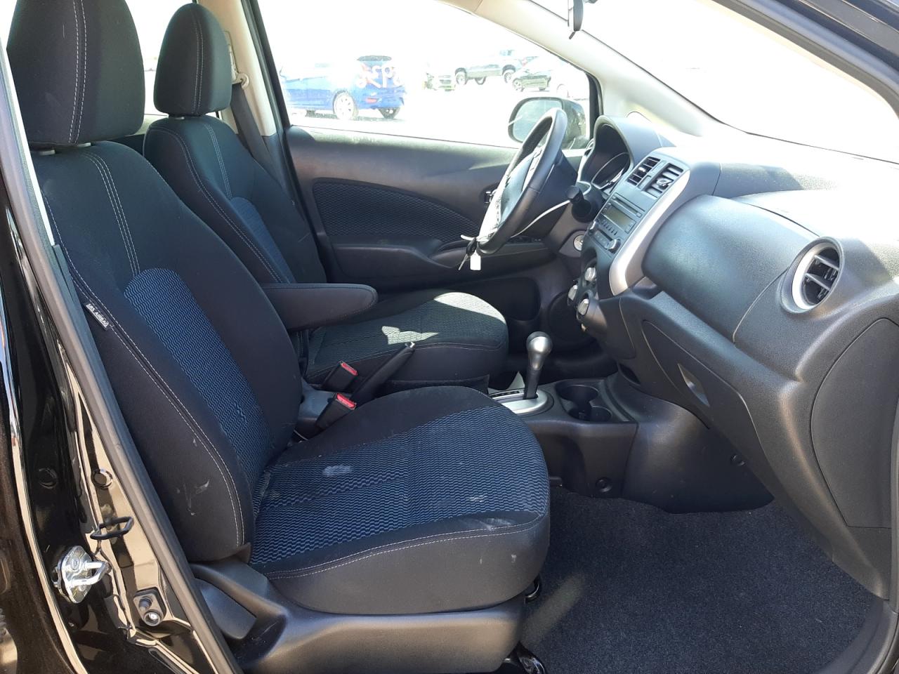 Photo 5 from auction – 2014 NISSAN VERSA NOTE with VIN 3N1CE2CP2EL350813