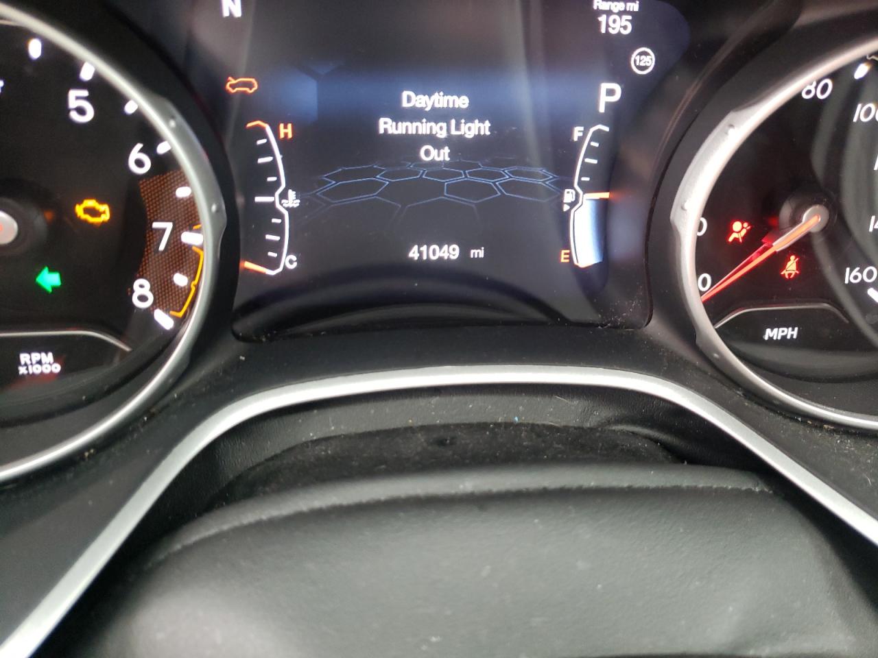 Photo 8 from auction – 2018 JEEP COMPASS LA with VIN 3C4NJDBB5JT176667