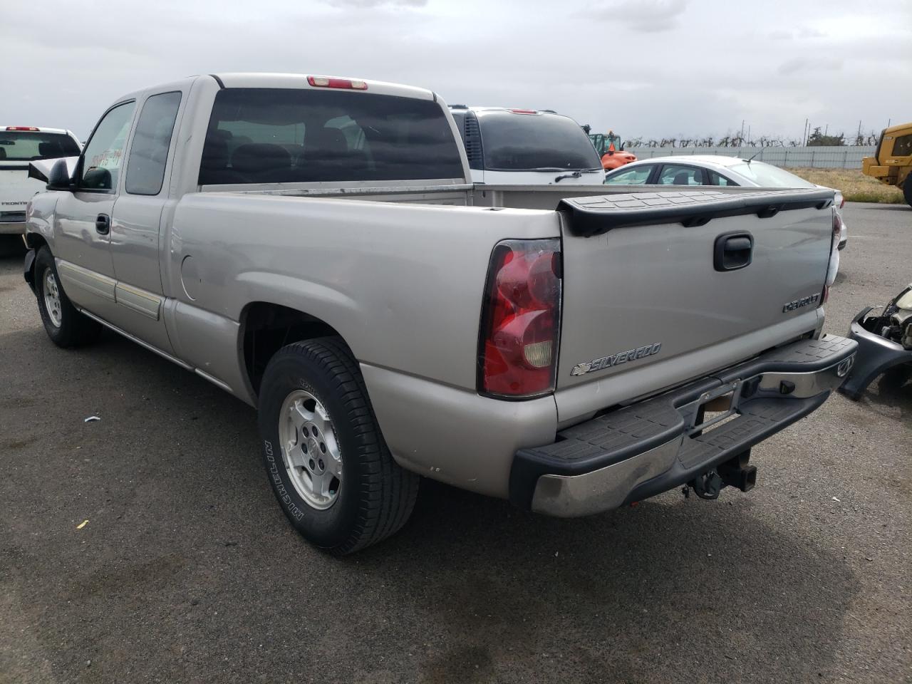Photo 3 from auction – 2004 CHEVROLET SILVERADO with VIN 1GCEC19V94Z350813