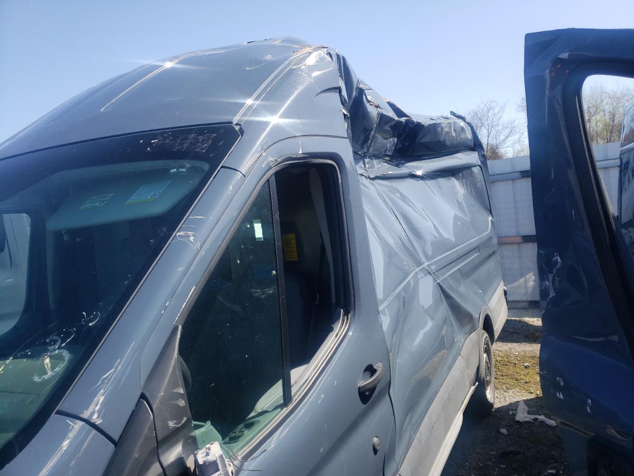 Photo 9 from auction – 2019 FORD TRANSIT T- with VIN 1FTYR3XM1KKB79109