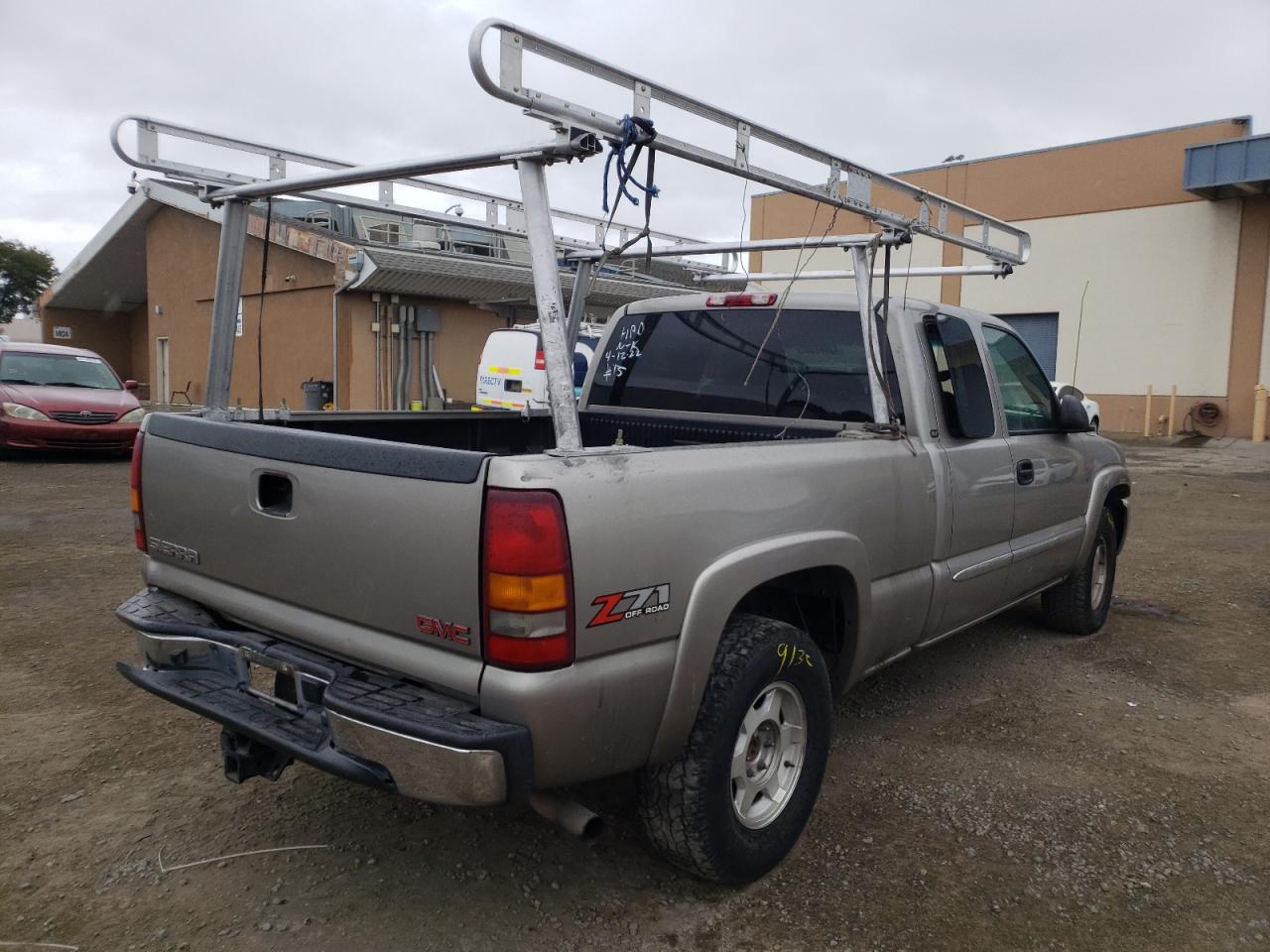 Photo 4 from auction – 2003 GMC NEW SIERRA with VIN 1GTEK19T83E120980