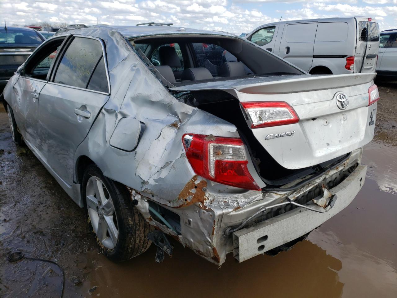 Photo 3 from auction – 2013 TOYOTA CAMRY L with VIN 4T1BF1FK2DU657334