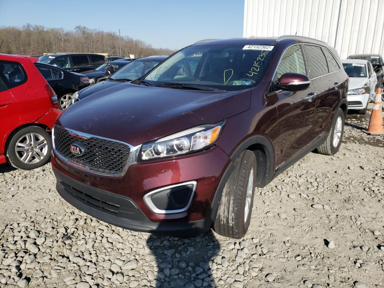 Photo 2 from auction – 2016 KIA SORENTO LX with VIN 5XYPGDA57GG178374