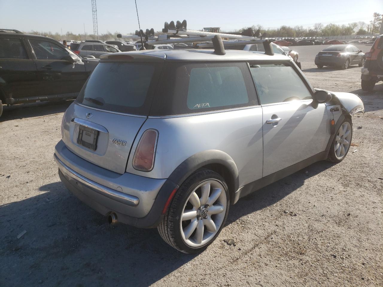 Photo 4 from auction – 2002 MINI COOPER with VIN WMWRC33482TC37383