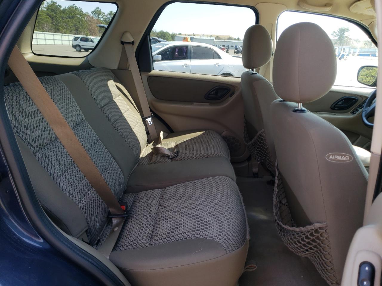 Photo 6 from auction – 2004 FORD ESCAPE XLT with VIN 1FMCU03154KB51654