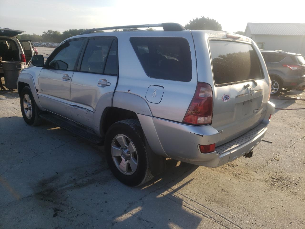 Photo 3 from auction – 2004 TOYOTA 4RUNNER SR with VIN JTEZU14R440029108