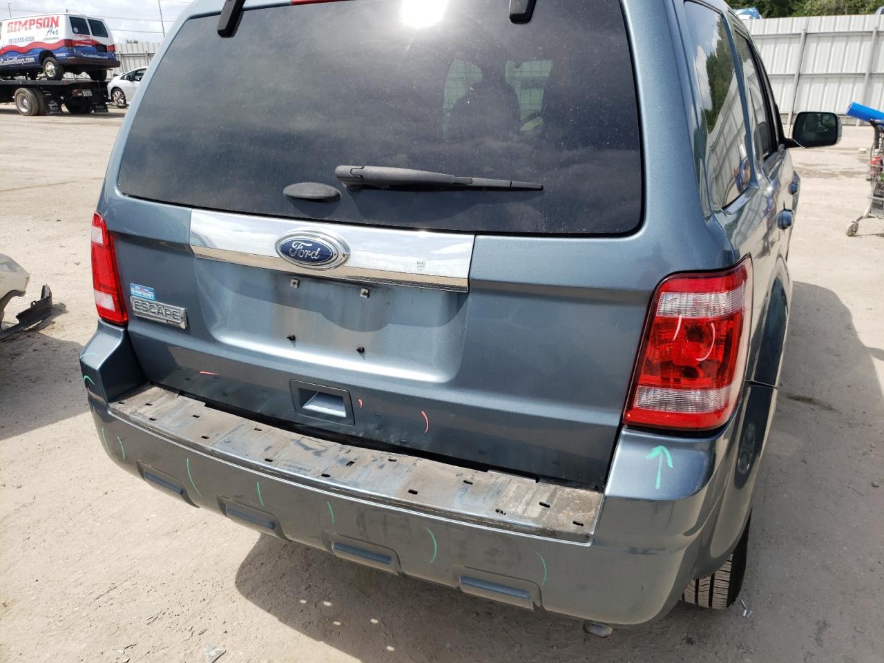Photo 9 from auction – 2012 FORD ESCAPE LIM with VIN 1FMCU0E76CKB27167