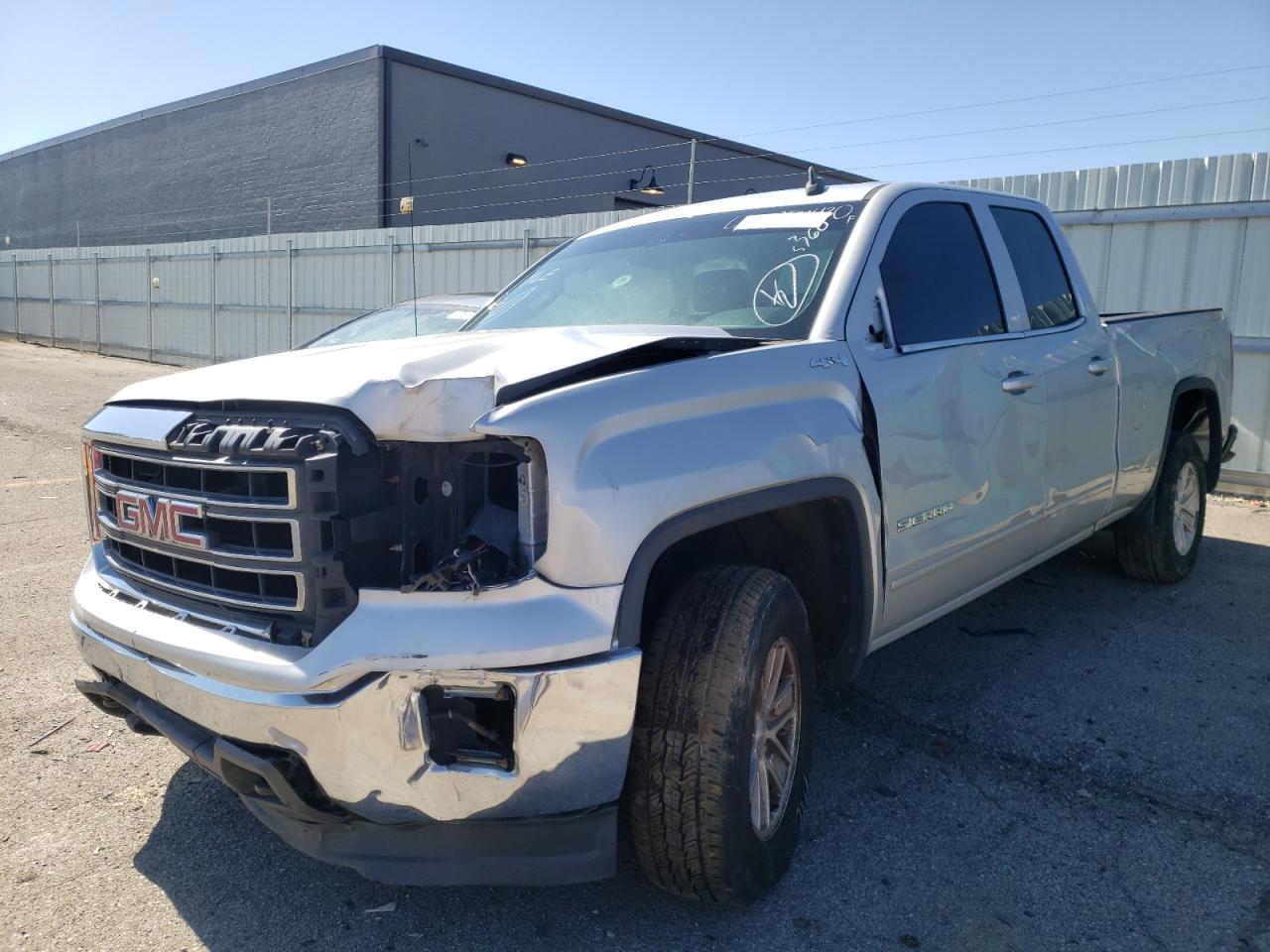Photo 2 from auction – 2015 GMC SIERRA K15 with VIN 1GTV2UEH5FZ432514