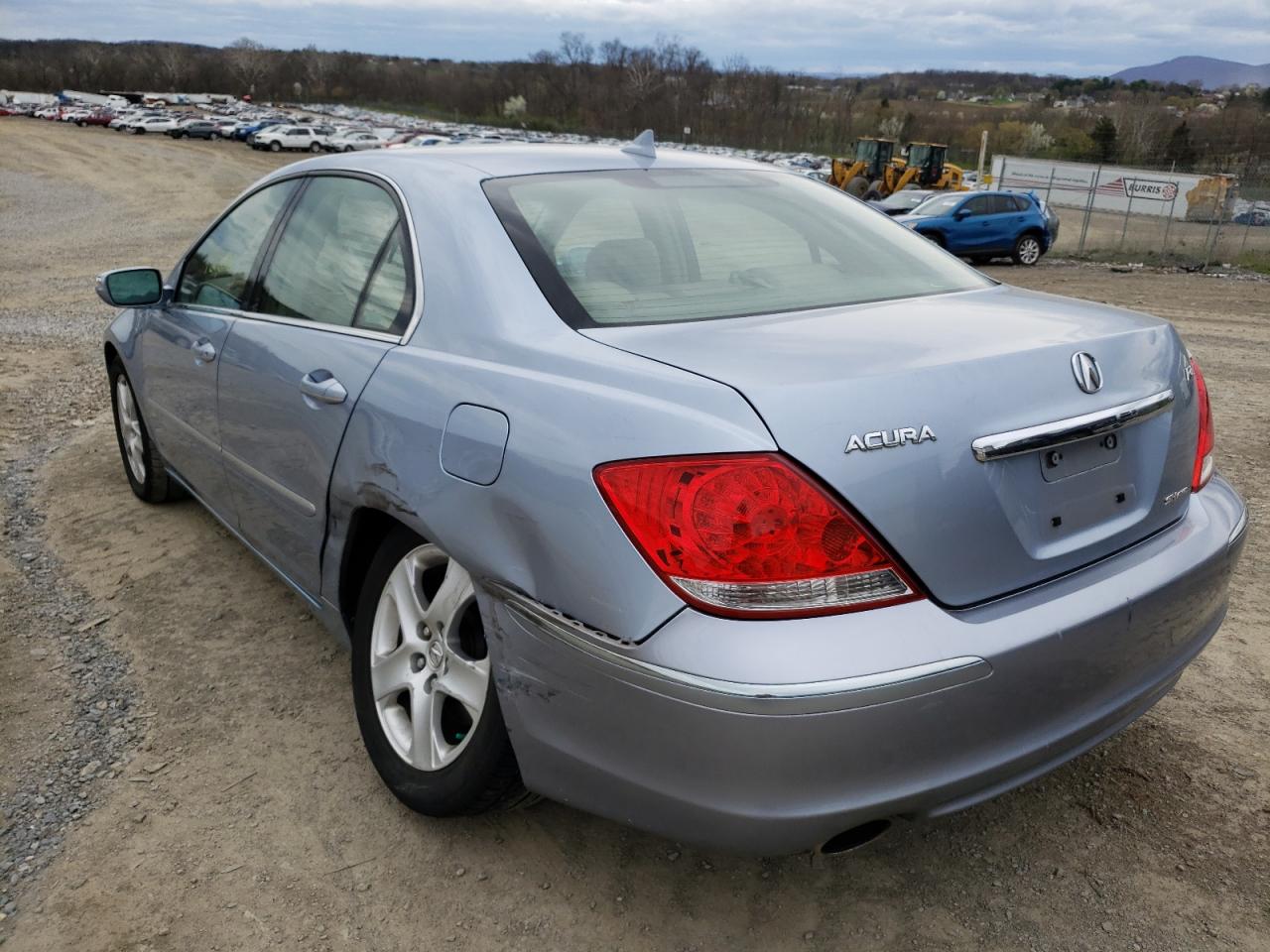 Photo 3 from auction – 2005 ACURA RL with VIN JH4KB16585C021257
