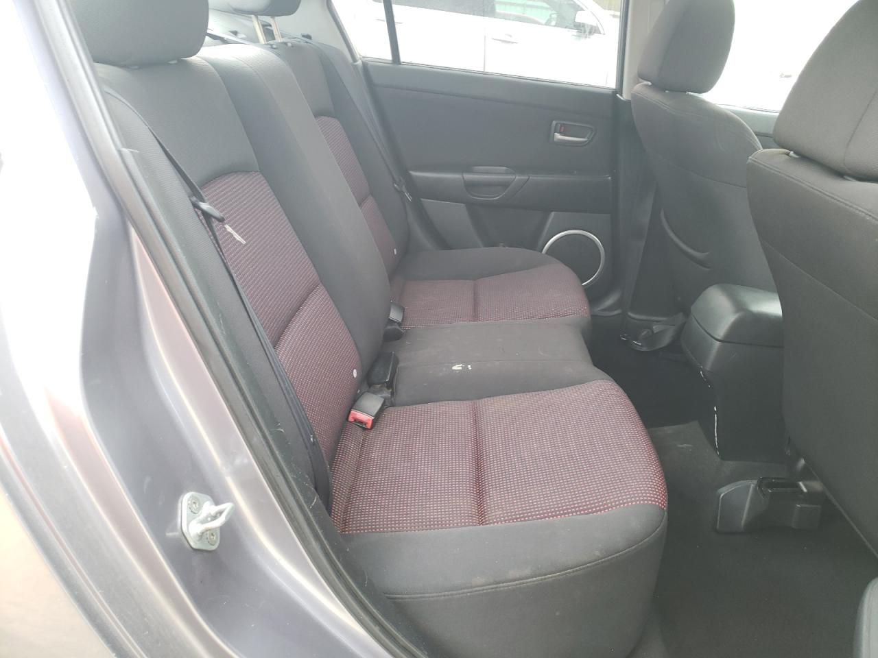 Photo 6 from auction – 2004 MAZDA 3 S with VIN JM1BK123141139683
