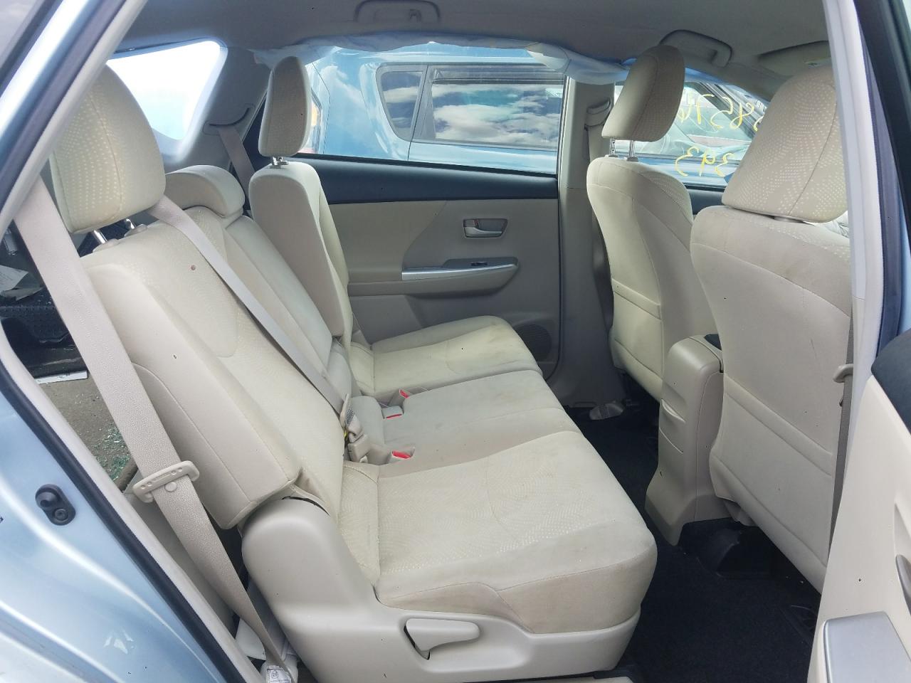 Photo 6 from auction – 2012 TOYOTA PRIUS V with VIN JTDZN3EU9C3038450