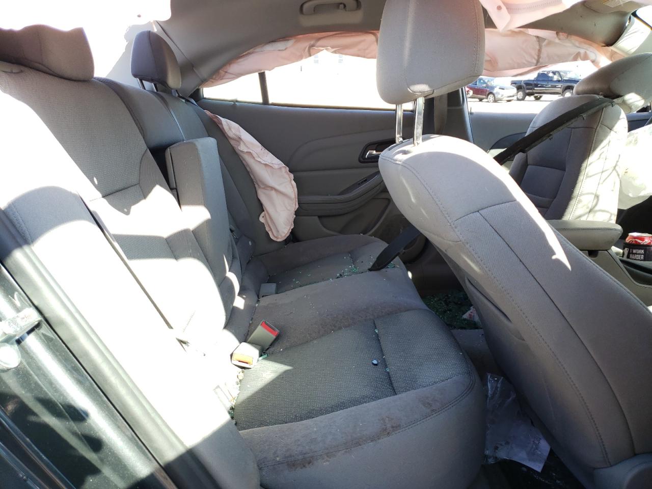 Photo 6 from auction – 2015 CHEVROLET MALIBU LS with VIN 1G11B5SL9FF239449