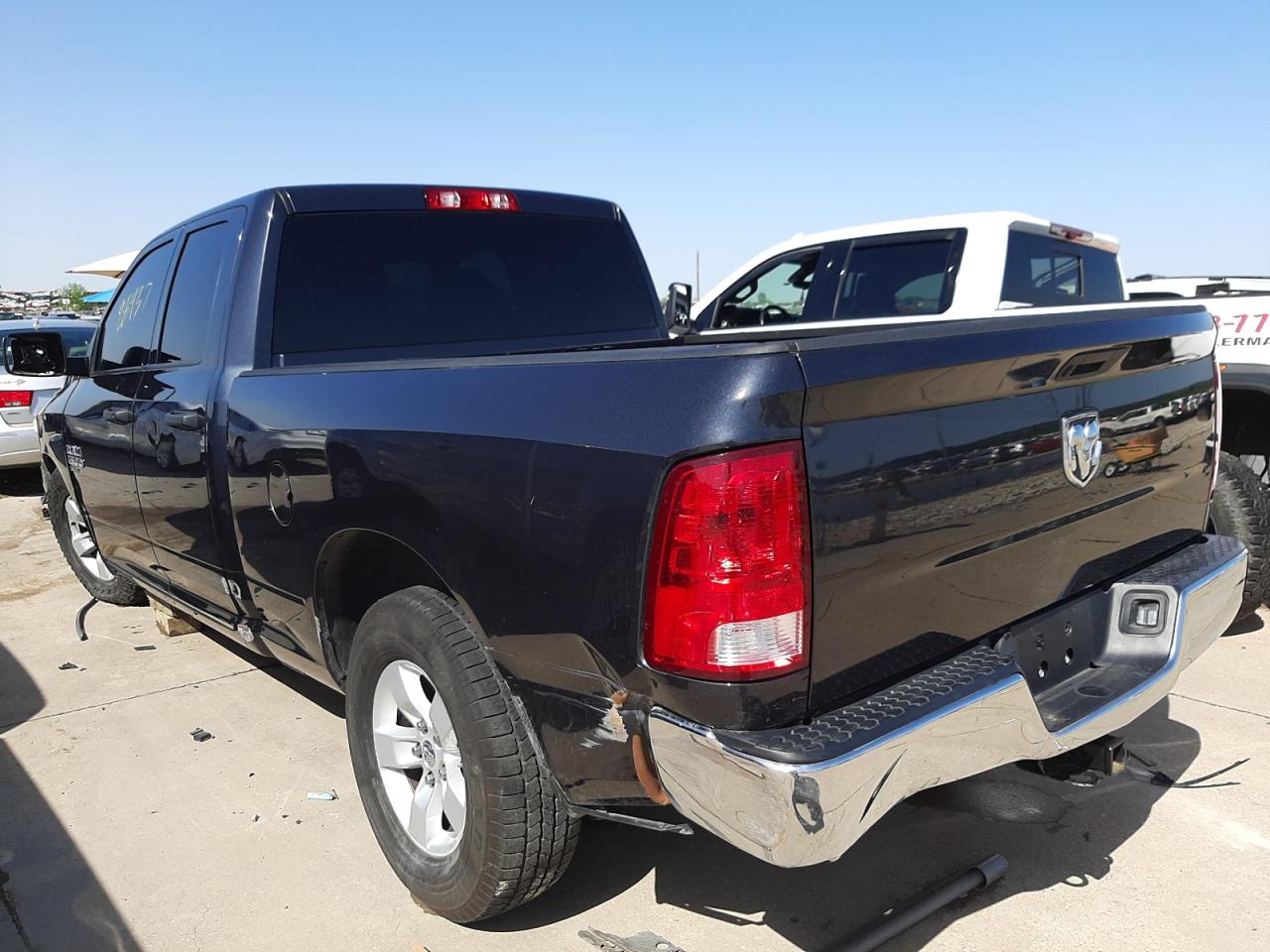 صورة رقم 3 من المزاد - 2019 RAM 1500 CLASS مع VIN 1C6RR6FG5KS629188