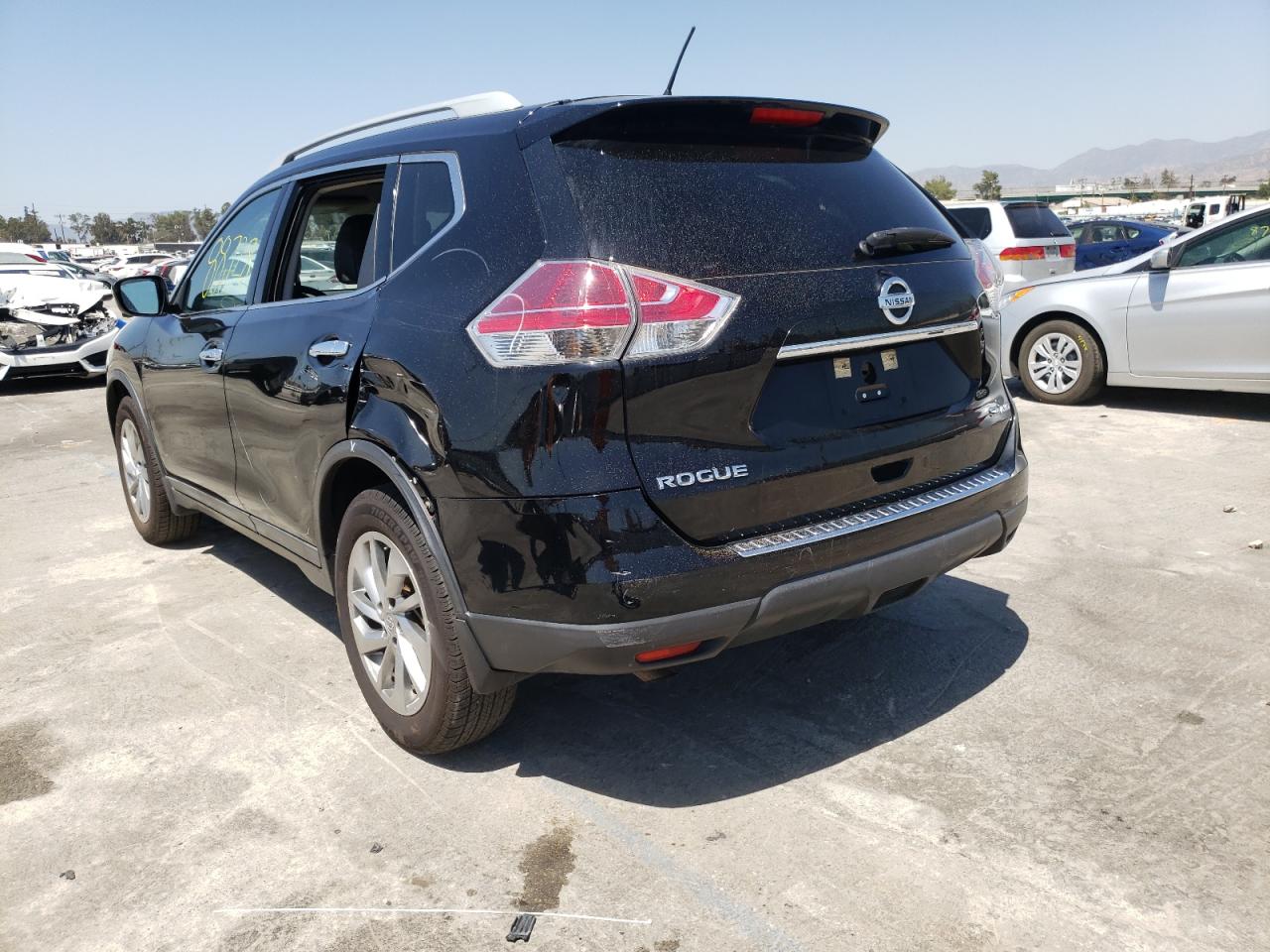 Photo 3 from auction – 2015 NISSAN ROGUE S with VIN 5N1AT2MV2FC769342