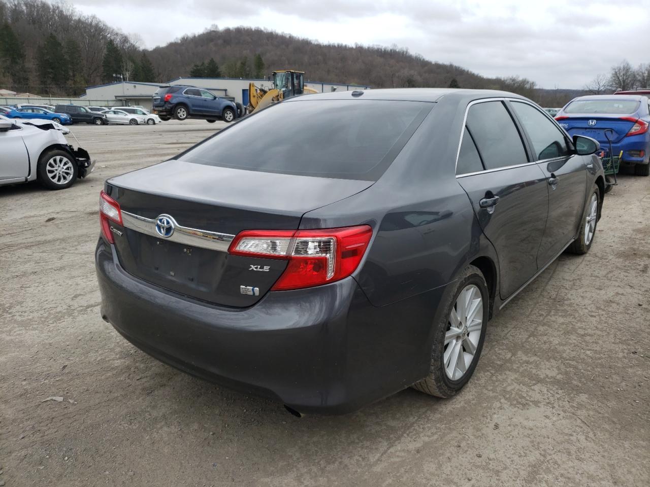 Photo 4 from auction – 2012 TOYOTA CAMRY HYBR with VIN 4T1BD1FK8CU062833
