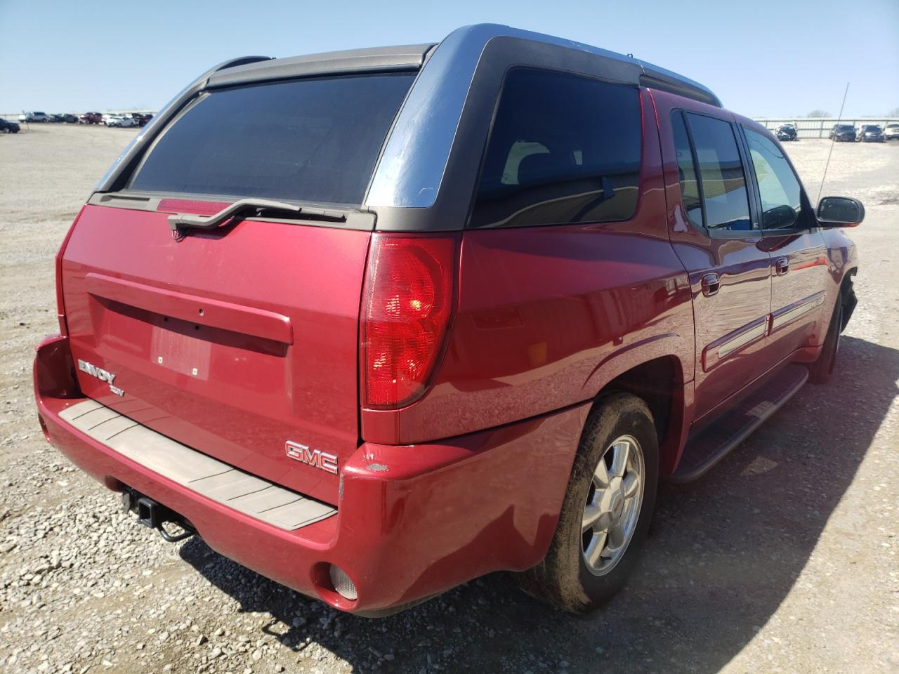 Photo 4 from auction – 2004 GMC ENVOY XUV with VIN 1GKET12P446175209