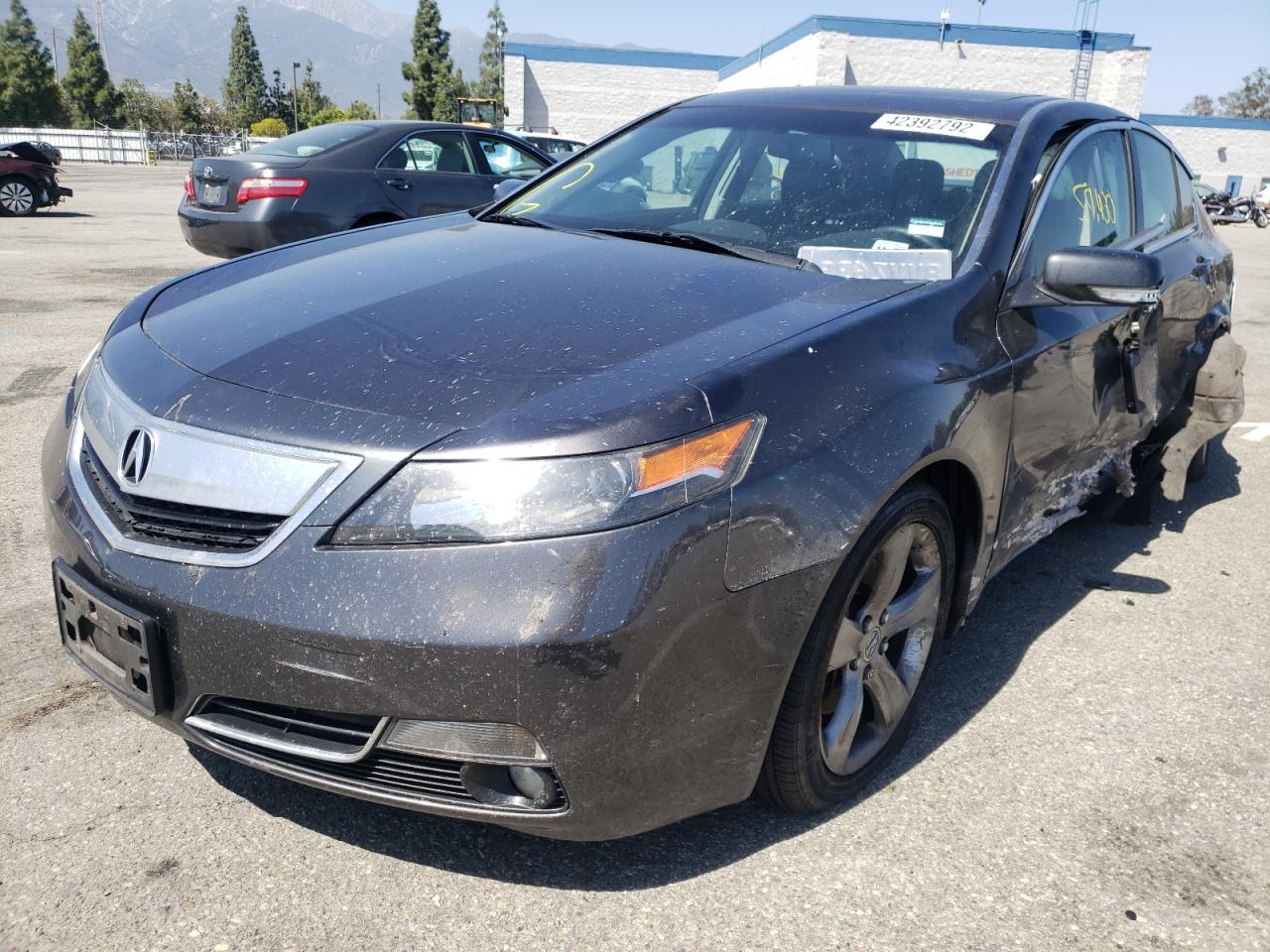 Photo 2 from auction – 2013 ACURA TL TECH with VIN 19UUA9F56DA000639