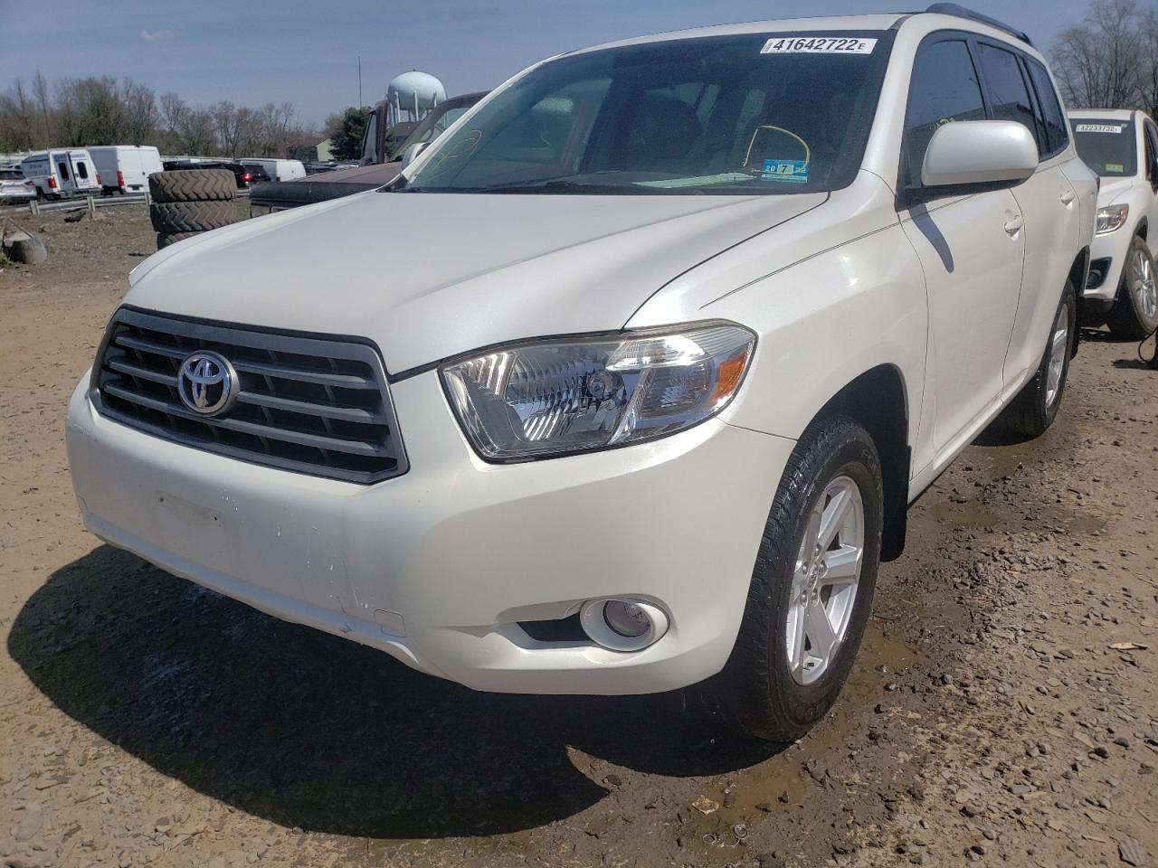 Photo 2 from auction – 2010 TOYOTA HIGHLANDER with VIN 5TDJK3EH2AS036818