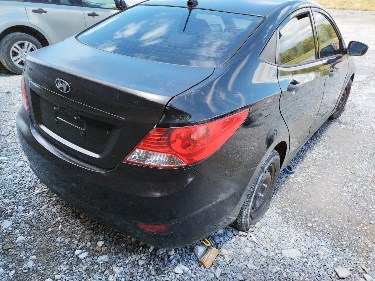 Photo 9 from auction – 2012 HYUNDAI ACCENT GLS with VIN KMHCT4AE4CU070230