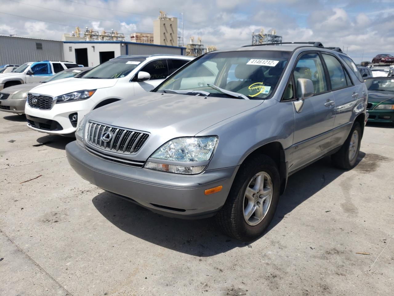 Photo 2 from auction – 2002 LEXUS RX 300 with VIN JTJGF10U320149945