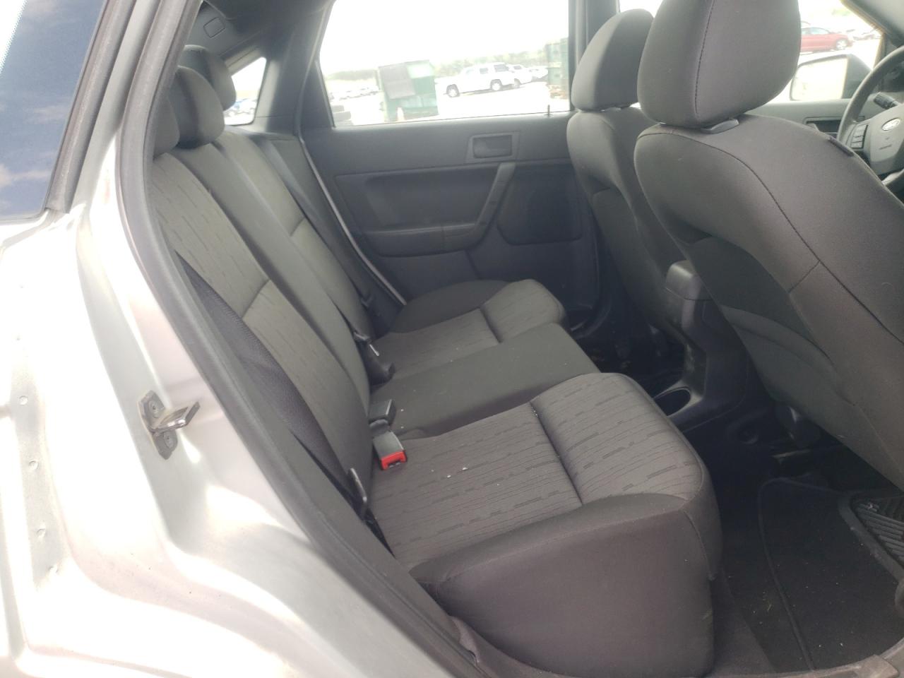 Photo 6 from auction – 2010 FORD FOCUS SE with VIN 1FAHP3FN0AW193080
