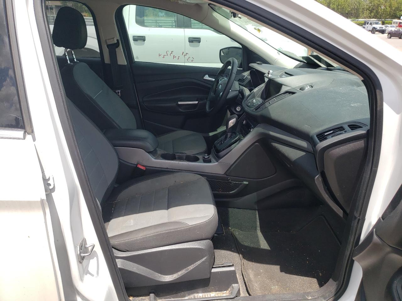 Photo 5 from auction – 2014 FORD ESCAPE SE with VIN 1FMCU0G94EUE21060