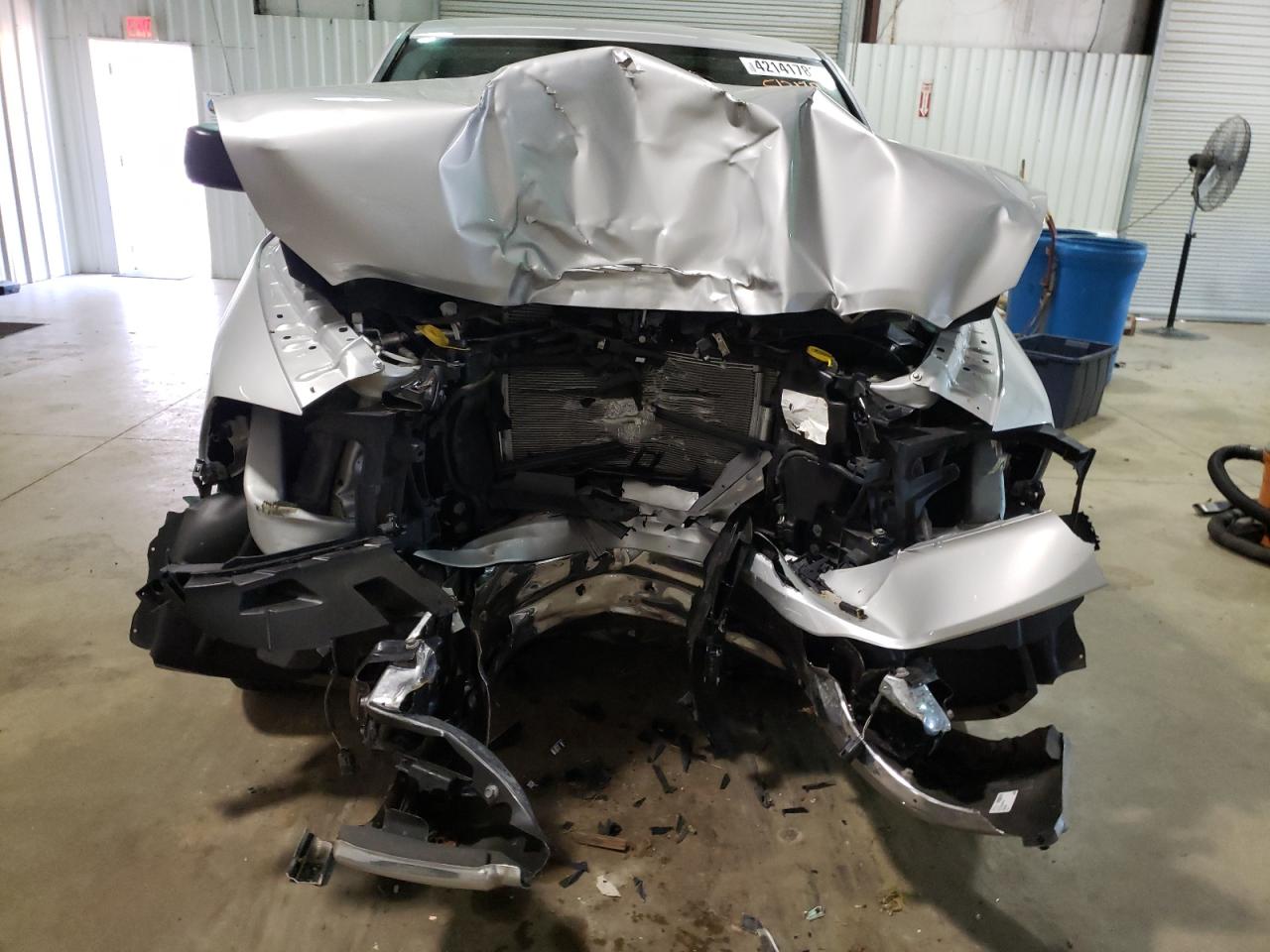 Photo 9 from auction – 2015 RAM 1500 SLT with VIN 1C6RR6GG9FS512170