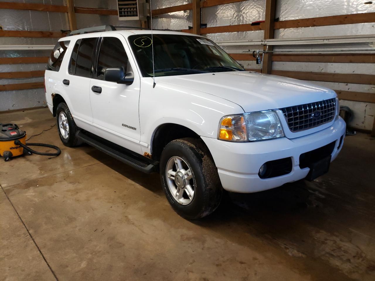 FORD EXPLORER X 2005 with VIN 1FMZU73E55ZA19590 - Photo from auction