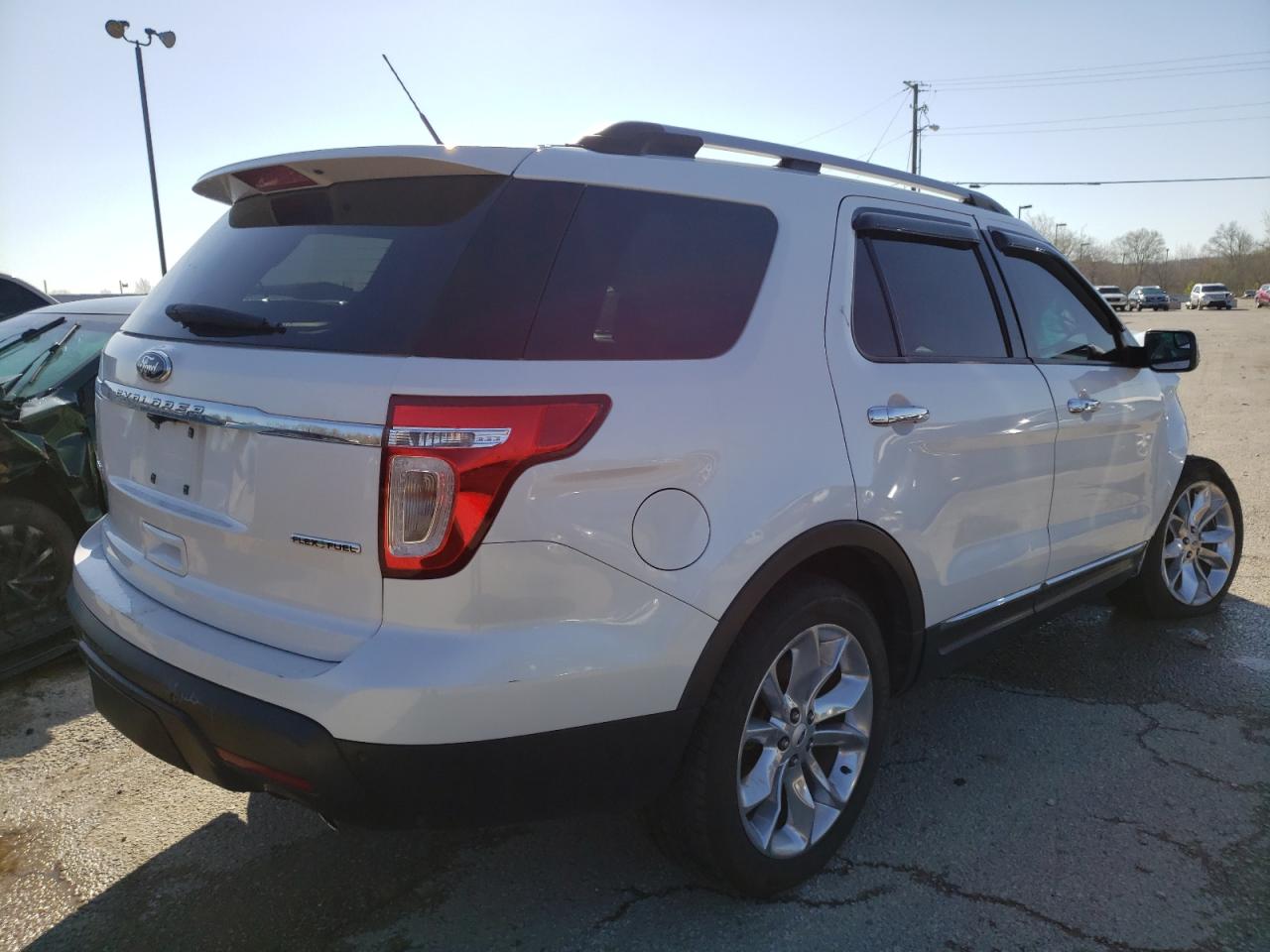 Photo 4 from auction – 2013 FORD EXPLORER L with VIN 1FM5K7F86DGA82525