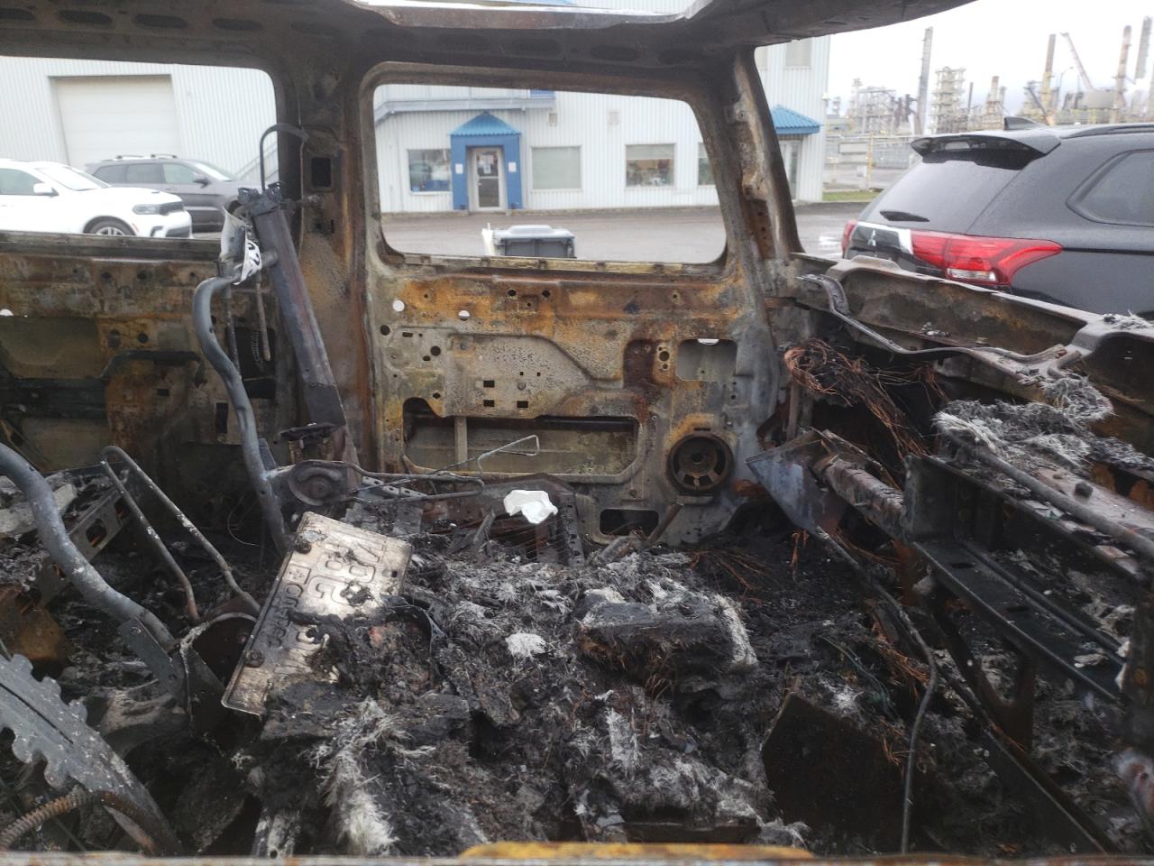 Photo 5 from auction – 2003 HUMMER H2 with VIN 5GRGN23U93H146783