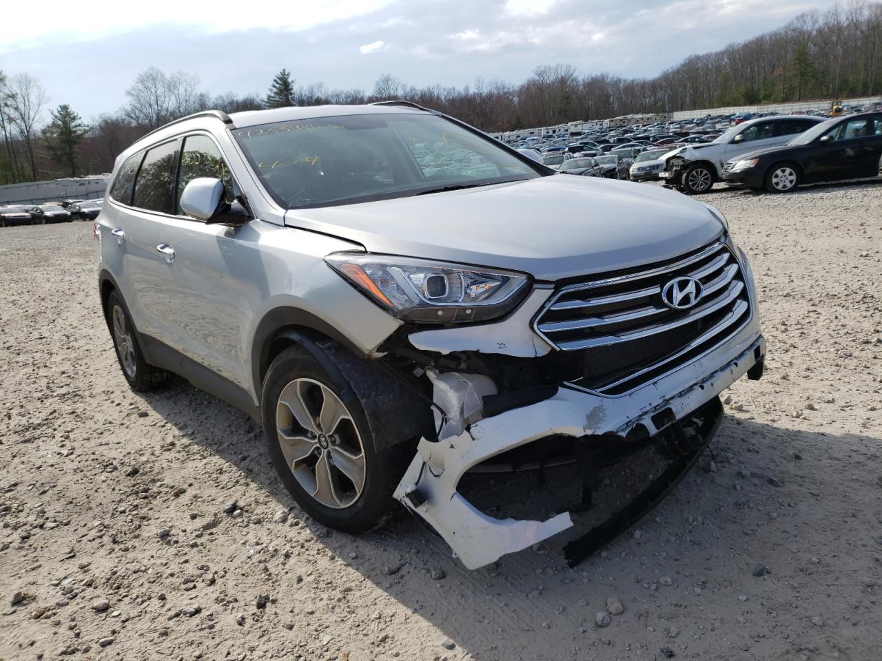 HYUNDAI SANTA FE G 2015 with VIN KM8SMDHF3FU097625 - Photo from auction