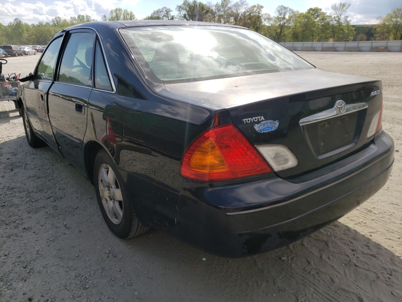 Photo 3 from auction – 2002 TOYOTA AVALON XL with VIN 4T1BF28B52U203269