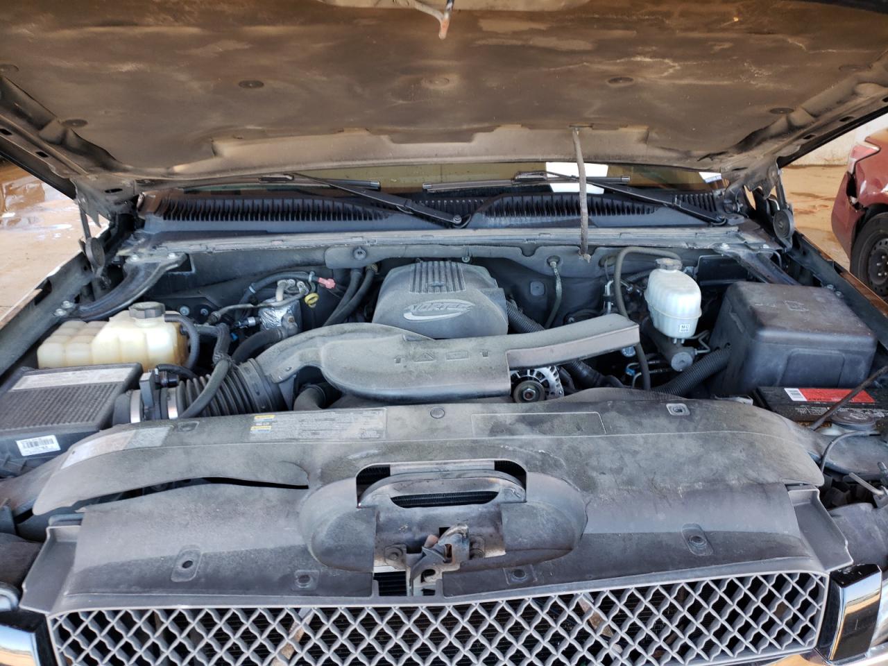 Photo 7 from auction – 2004 CHEVROLET AVALANCHE with VIN 3GNEK12T74G130993