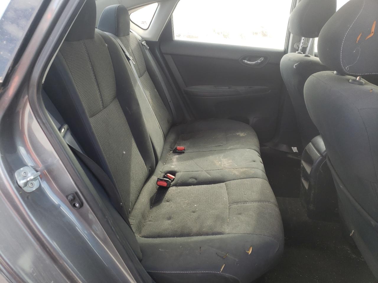 Photo 6 from auction – 2016 NISSAN SENTRA S with VIN 3N1AB7AP2GY253052