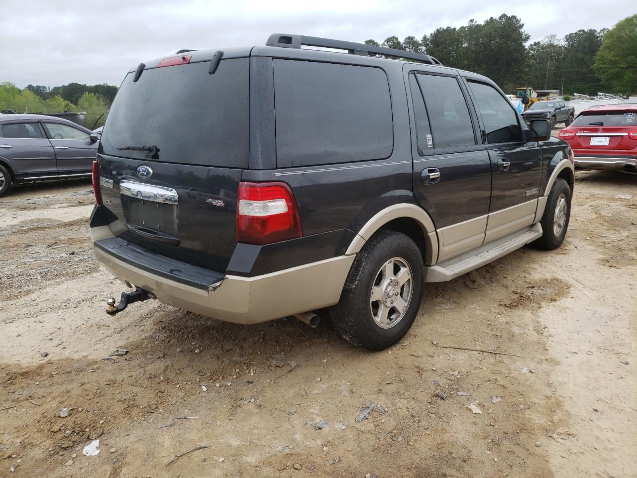 Photo 4 from auction – 2007 FORD EXPEDITION with VIN 1FMFU17547LA34615