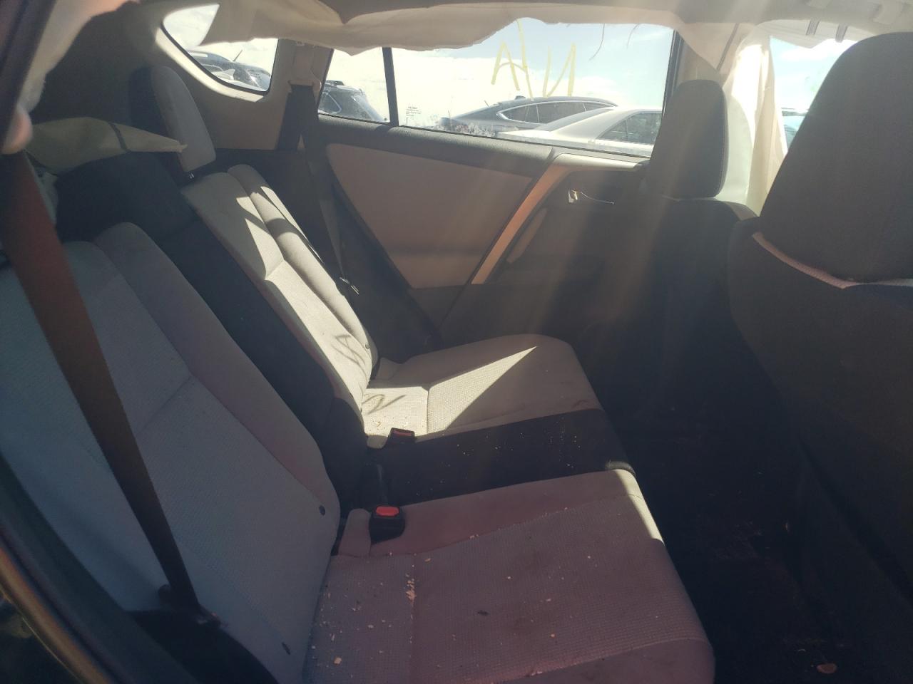 Photo 6 from auction – 2017 TOYOTA RAV4 XLE with VIN 2T3WFREV2HW352828